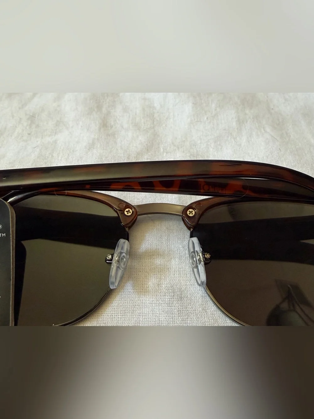 FOSTER GRANT Men's Warren Polarized Brown Tortoise Sunglasses NWT
